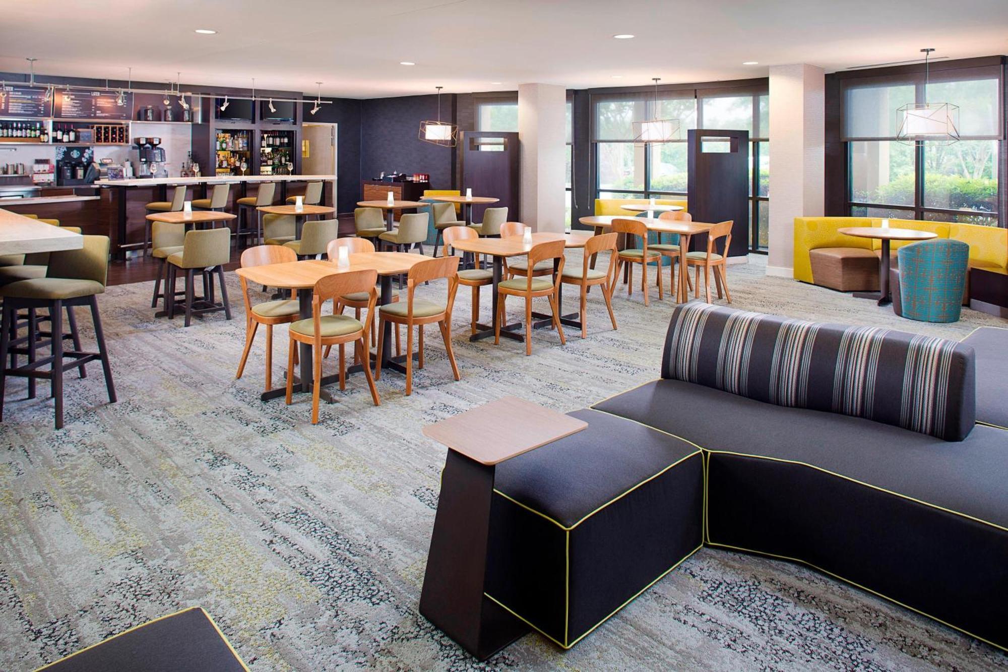 Hotel Courtyard By Marriott Roanoke Airport Zewnętrze zdjęcie