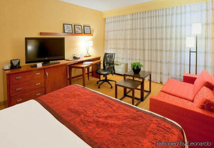 Hotel Courtyard By Marriott Roanoke Airport Zewnętrze zdjęcie